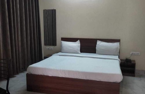 Sanwer Resort | The Moonlight Resort Indore