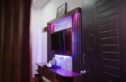 Neora Hotel | Gangotri Resort