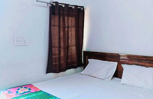 Vrindavan Hotel | SHRI KRISHNA SHRYAASHRYA ASHRAM