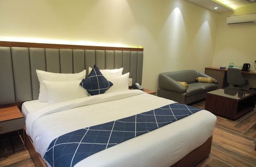 Sector 51 Hotel | Country Inn Gurugram