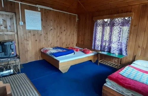 Rishop Hotel | Goroomgo Pink Floyed Homestay Kalimpong