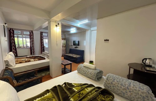 Darjeeling Hotel | HOTEL LONG ISLAND