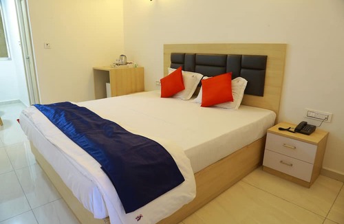 Gachibowli Bed & Breakfast | Anika Suites