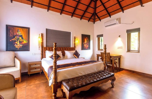 Bovikanam Hotel | Sandal Mist Resort and spa