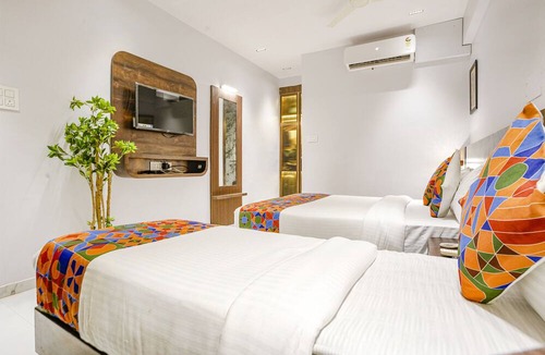 Borivali West Hotel | Fabhotel Peralz