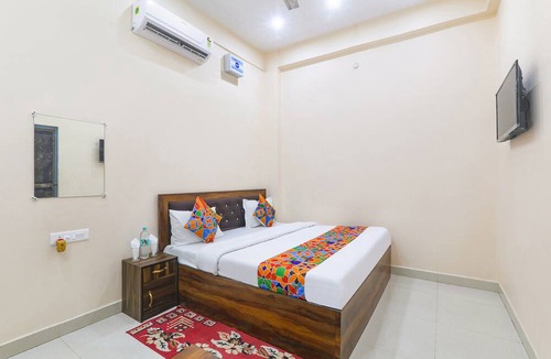Haraiya Hotel | Fabhotel Rk Palace