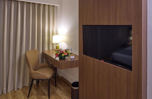 Brookefield Hotel | Grand Continent Brookefield – A Sarovar Portico Affiliate Hotel