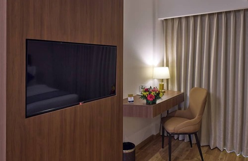 Brookefield Hotel | Grand Continent Brookefield – A Sarovar Portico Affiliate Hotel