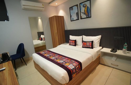 Rohtak Hotel | Razido Suites