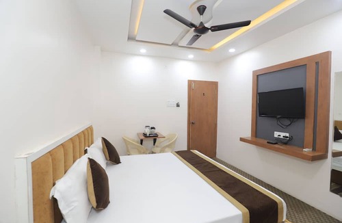 Hoshangabad Hotel | Hotel Vatika Palace Narmadapuram