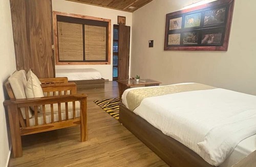 Avarghani Hotel | Vann Vaikuntham