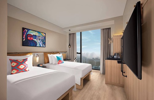 Andheri West Hotel | Moxy Mumbai Andheri West