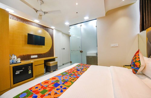 Pashim Vihar Hotel | Fabhotel Grand Palazzo