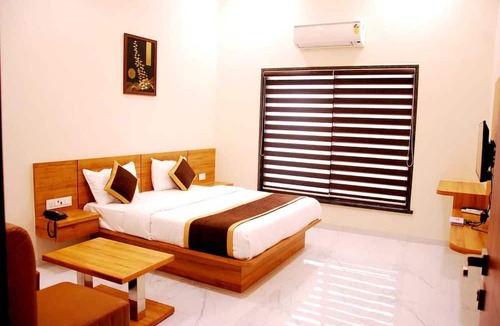 Falna Hotel | Hotel Wing Orbit
