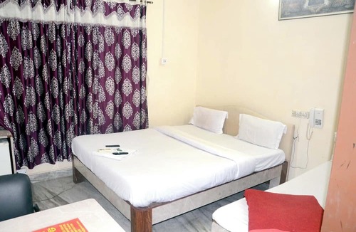 Bhowanipore Hotel | Raviz Inn