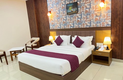 Nagampadam Hotel | Hotel Floral Palace