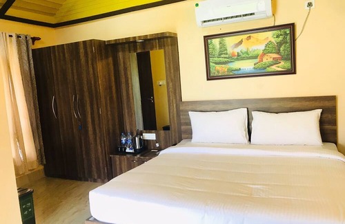 Chandannagar Hotel | GHARANA RESORT