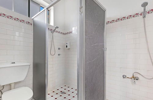 Leichhardt Apartment | MetaWise Sydney inner City Twin Bed Share Room