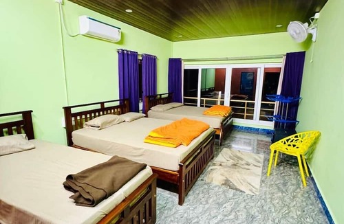 Hireguthi Hotel | Livin Waves Beach stay and cafe