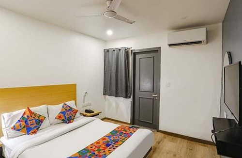 Pitampura Hotel | FabHotel The Vaishali Dakshini Pitampura