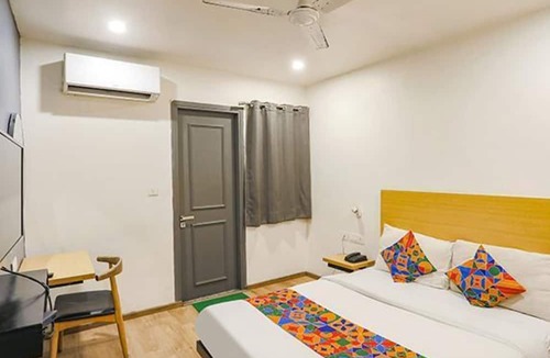 Pitampura Hotel | FabHotel The Vaishali Dakshini Pitampura