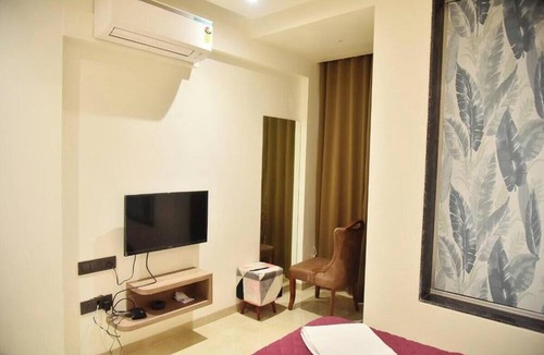 Dindori Hotel | Hotel Manoranjan Enclave