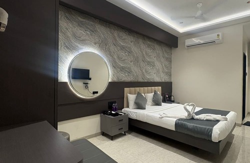 Dhule Hotel | Hotel Govind Regency