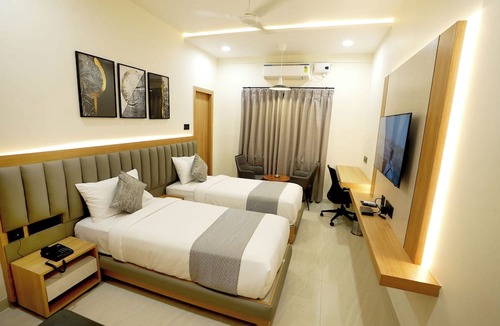 Kondapur Hotel | Oak Business Hotel