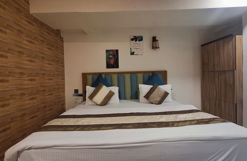 Ahmedabad Hotel | Hotel Krishna Ahmedabad