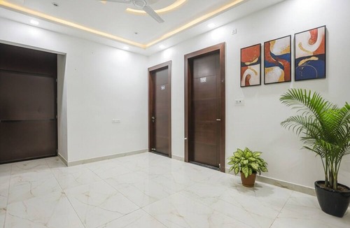 Varanasi Hotel | FabHotel JP Villa
