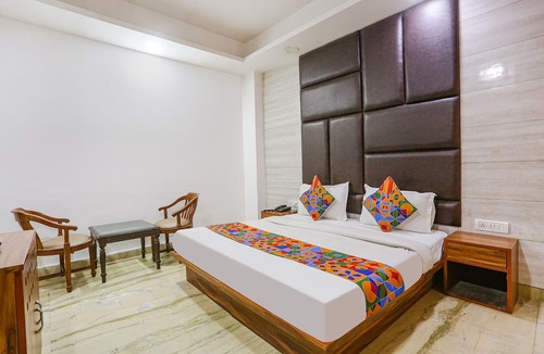 Karol Bagh Hotel | Fabhotel Spb 87