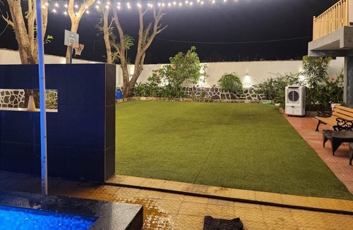 Karjat Villa | Cozy 2-bedroom villa with WiFi, AC in Gorgeous Karjat