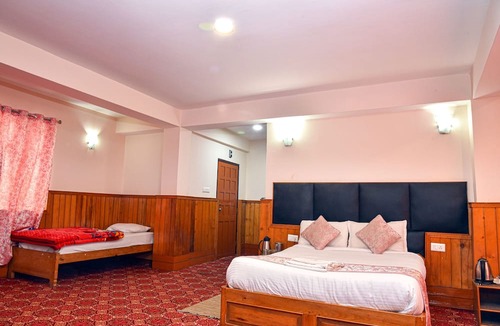 Lachung Hotel | Rufina Royal Lachung