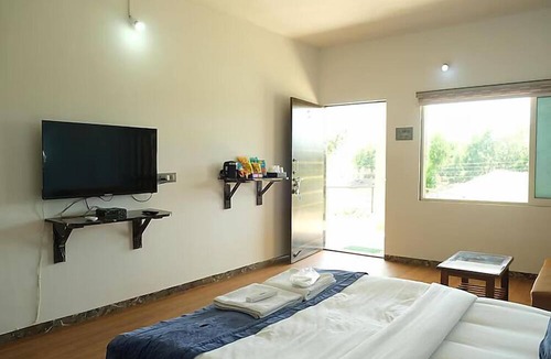 Alwand Hotel | Amigos Lake Resort