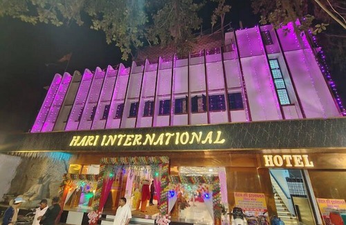 Munger Hotel | Hari International