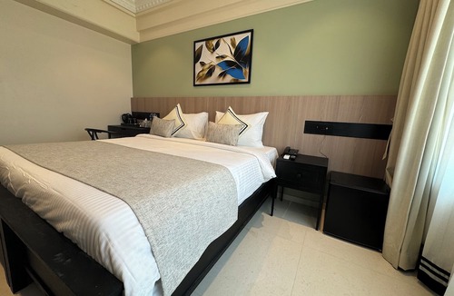 Malad West Hotel | HOTEL MUMBAI HOUSE VALNAI MALAD