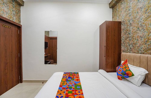 Varanasi Hotel | Fabhotel Siddhant