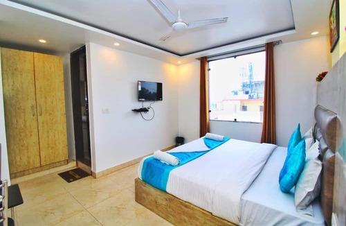 Old Delhi Hotel | Hotel Broadway