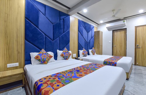 Vastrapur Hotel | Fabhotel Sury Villa