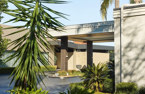 Cabramatta Hotel | Holiday Inn Warwick Farm by IHG