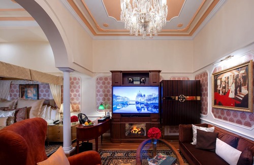 Delhi Cantonment Hotel | The Claridges, New Delhi