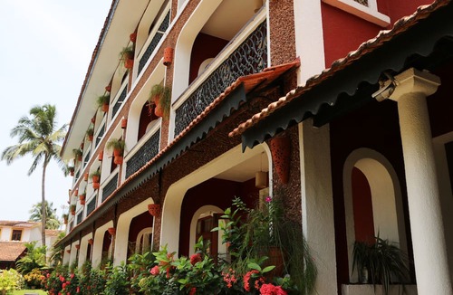 Calangute Hotel | Kingstork Beach Resort