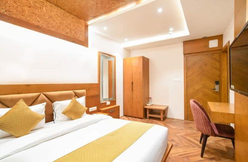 Ujjain Hotel | Hathili Hotel and Restaurant