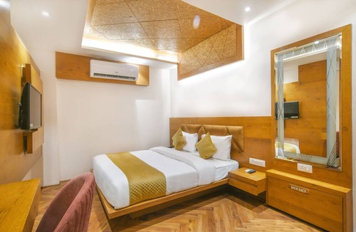 Ujjain Hotel | Hathili Hotel and Restaurant