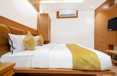 Ujjain Hotel | Hathili Hotel and Restaurant