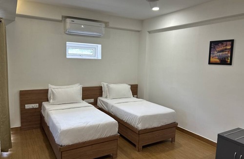 Gachibowli Hotel | Palladium Luxury Suites Unit II