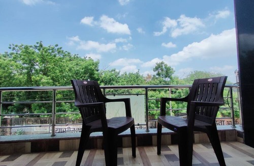 Sawai Madhopur Hotel | Hilltop Residency