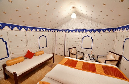Khuri Hotel | Dolatgarh Desert Camp
