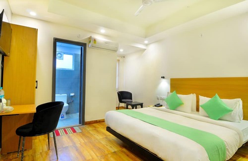 Noida Hotel | Hotel Red York