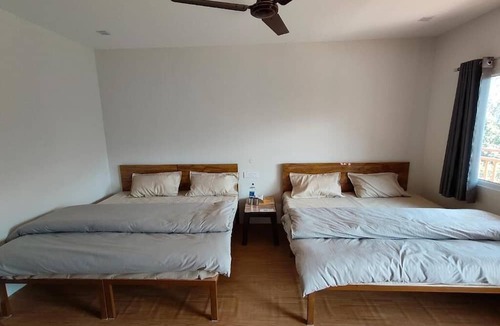 Dhunar Gaon Hotel | Green Ganga Resort
